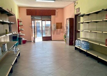 Stanza vuota - Locale Commerciale CONTRADA GIANNONE
 
20, Corigliano-Rossano - foto 11