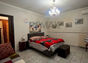 Camera / camera da letto - Casa indipendente via San Bernardino
 
2, Corigliano-Rossano - foto 20