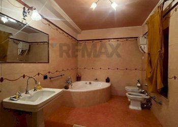 Bagno - Casa indipendente via San Bernardino
 
2, Corigliano-Rossano - foto 53