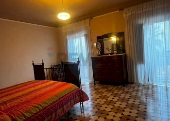 Camera / camera da letto - Casa indipendente via San Bernardino
 
2, Corigliano-Rossano - foto 63