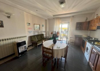 Sala da pranzo - Appartamento VIA DELLE GARDENIE
 
33, Corigliano-Rossano - foto 4