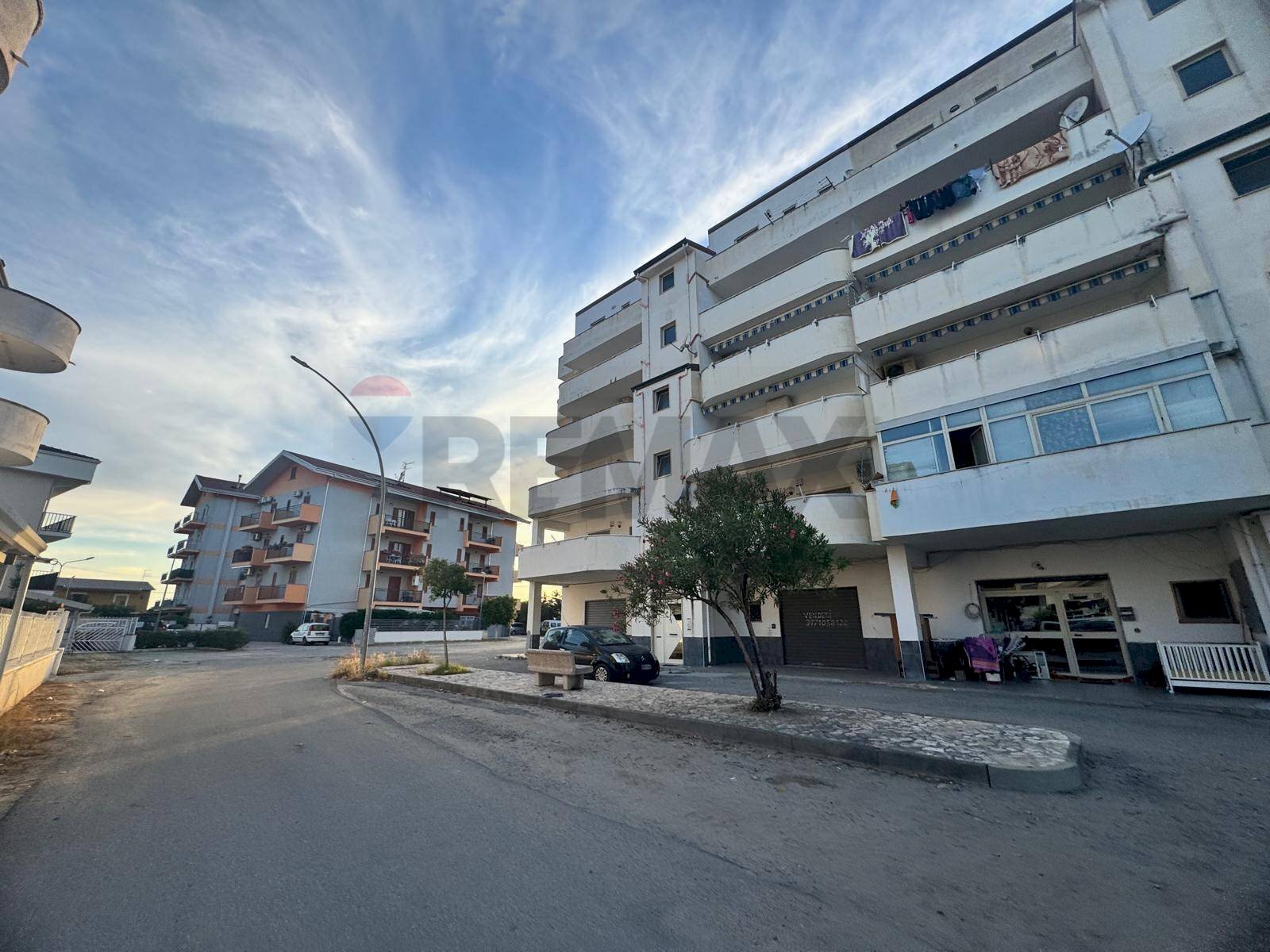 Edificio all\'aperto - Bilocale viale Salerno
 
SN, Corigliano-Rossano - foto 1