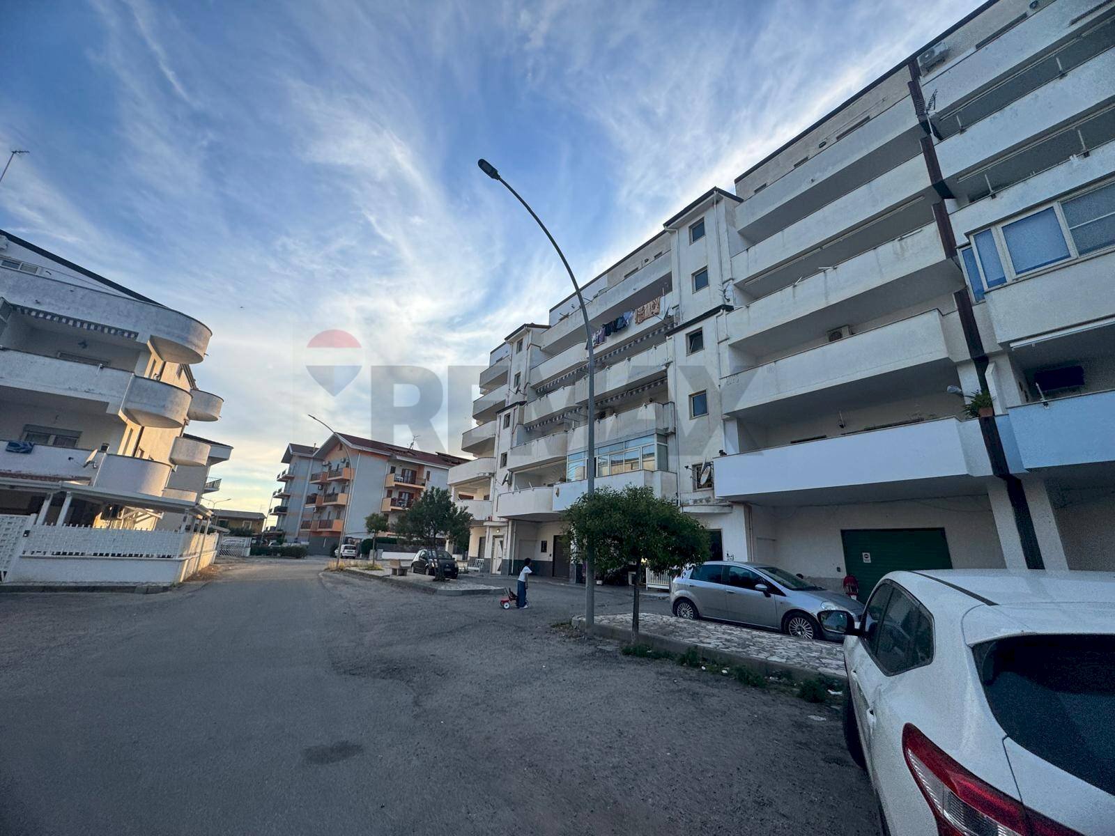 Edificio all\'aperto - Bilocale viale Salerno
SN, Corigliano-Rossano - foto 2