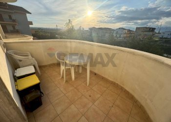 Balcone - Bilocale viale Salerno
 
SN, Corigliano-Rossano - foto 9