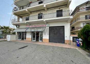 Edificio all\'aperto - Commercial Premises Corigliano-Rossano - photo 1