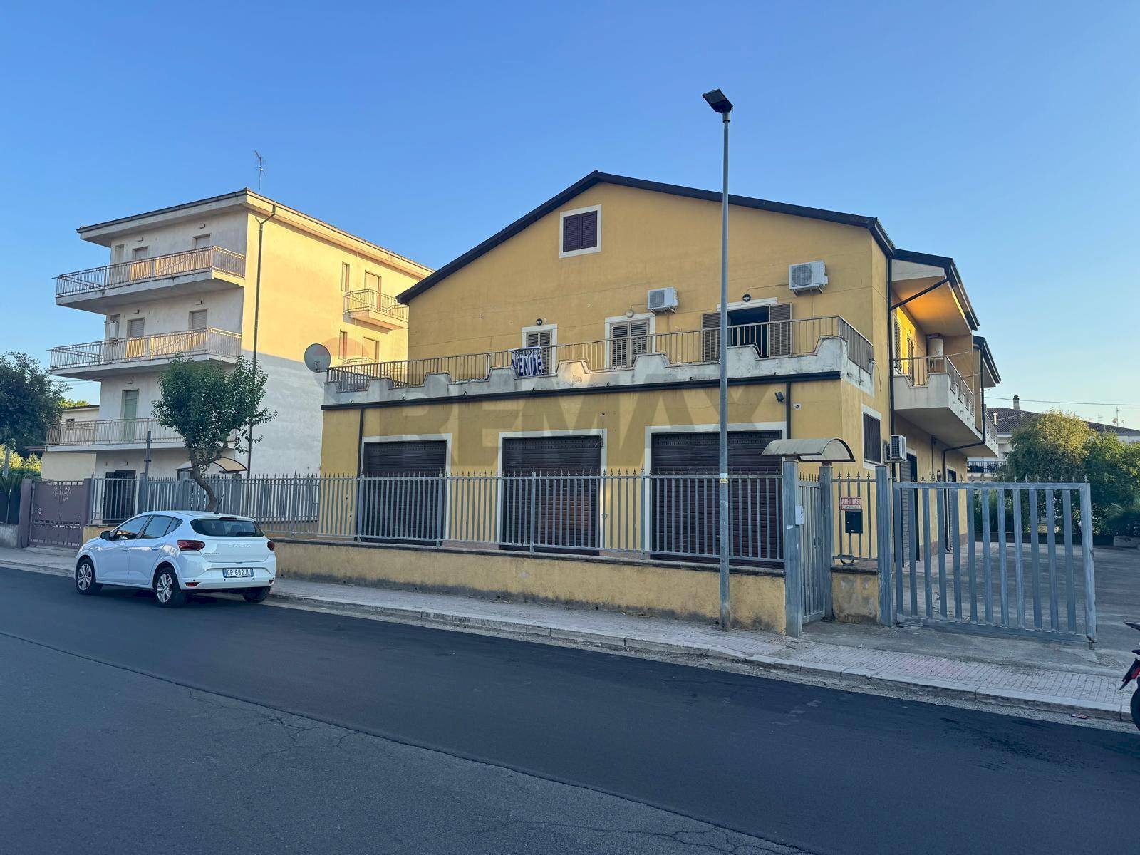 Casa all\'aperto - Casa indipendente Via Vieste
 
40, Corigliano-Rossano - foto 1