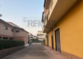 Edificio all\'aperto - Casa indipendente Via Vieste
40, Corigliano-Rossano - foto 6