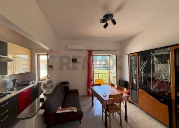 Sala da pranzo - Casa indipendente Via Vieste
40, Corigliano-Rossano - foto 11