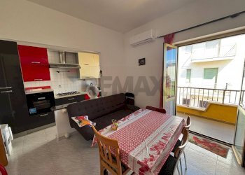 Sala da pranzo - Casa indipendente Via Vieste
40, Corigliano-Rossano - foto 12