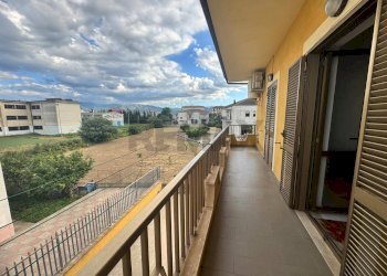 Balcone - Casa indipendente Via Vieste
40, Corigliano-Rossano - foto 20