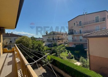 Balcone - Casa indipendente Via Vieste
40, Corigliano-Rossano - foto 32