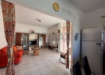 Soggiorno - Casa indipendente Via Vieste
40, Corigliano-Rossano - foto 34