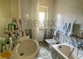 Bagno - Appartamento via della Stampa
 
25, Corigliano-Rossano - foto 15