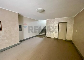 Ricezione / Lobby - Appartamento via della Stampa
 
25, Corigliano-Rossano - foto 36