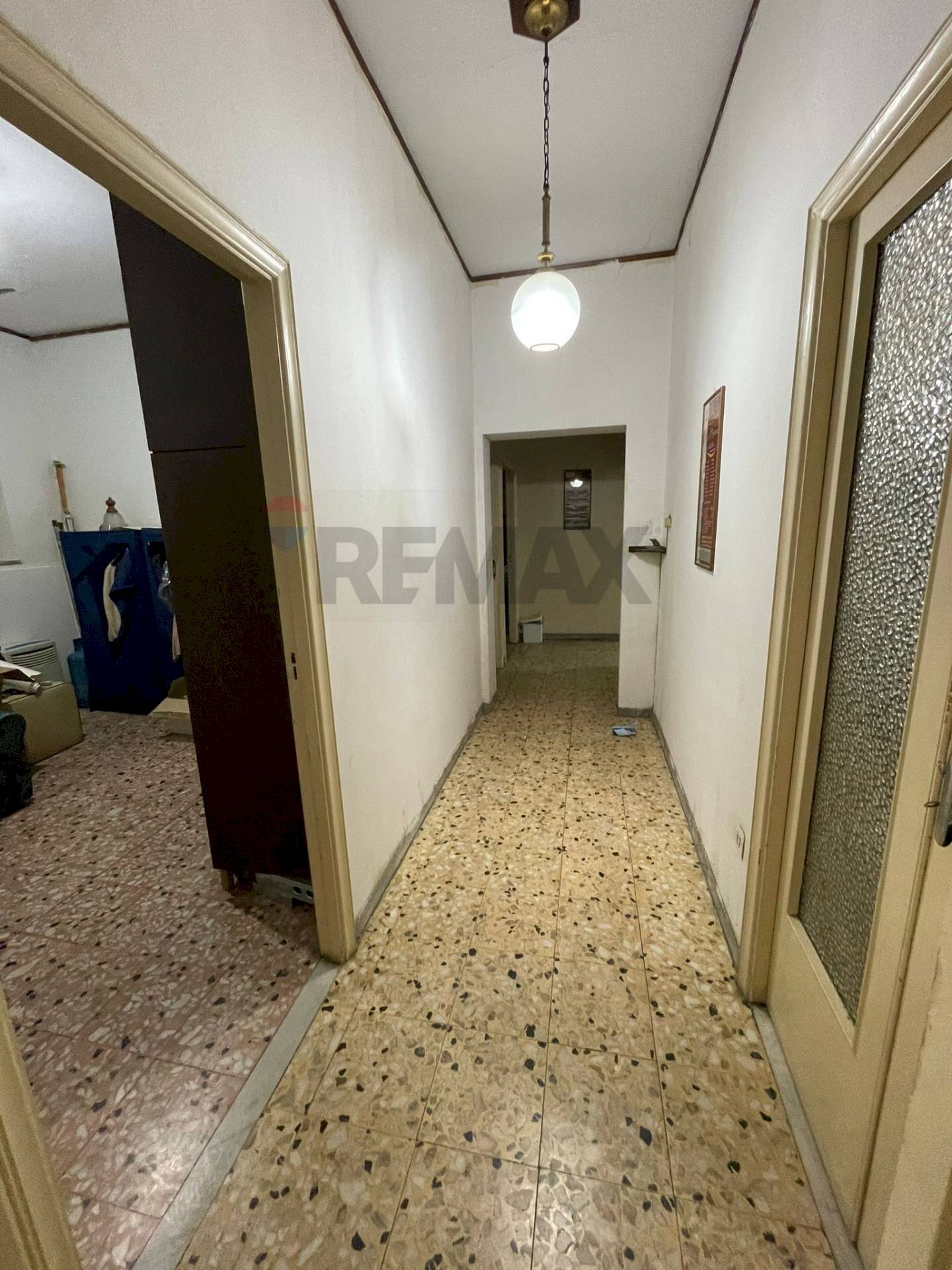 Hall / corridoio - Casa semi indipendente Via Roma
 
6, Corigliano-Rossano - foto 2