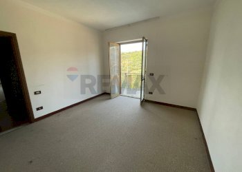 Stanza vuota - Appartamento Via Matermare
 
42, San Cosmo Albanese - foto 13