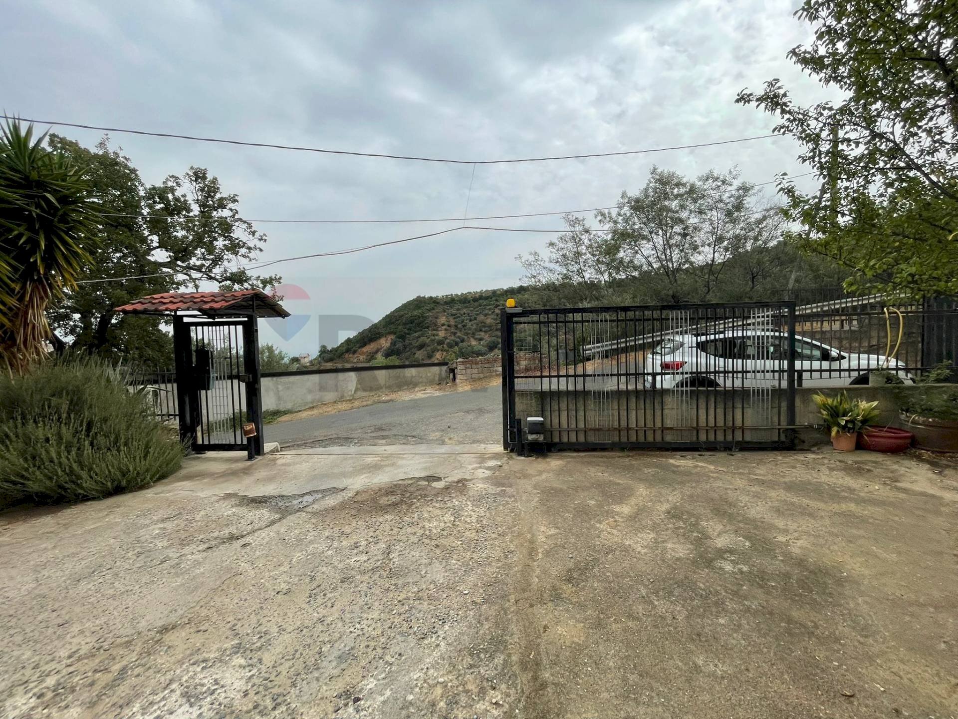 Casa all\'aperto - Magazzino Via Matermare
 
42, San Cosmo Albanese - foto 2