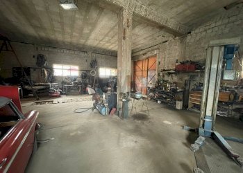 Parcheggio - Magazzino Via Matermare
 
42, San Cosmo Albanese - foto 5