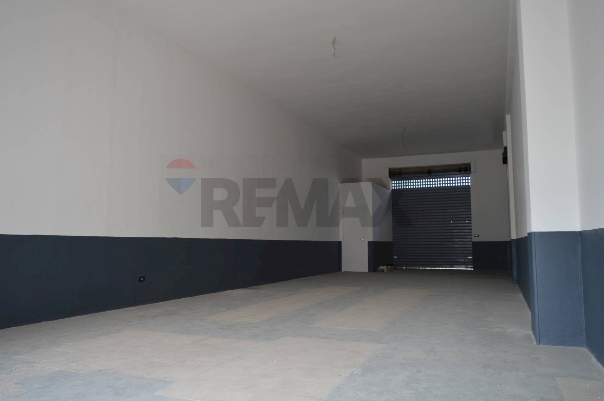 Parcheggio - Commercial Premises Via Provinciale
 
105, Corigliano-Rossano - photo 1