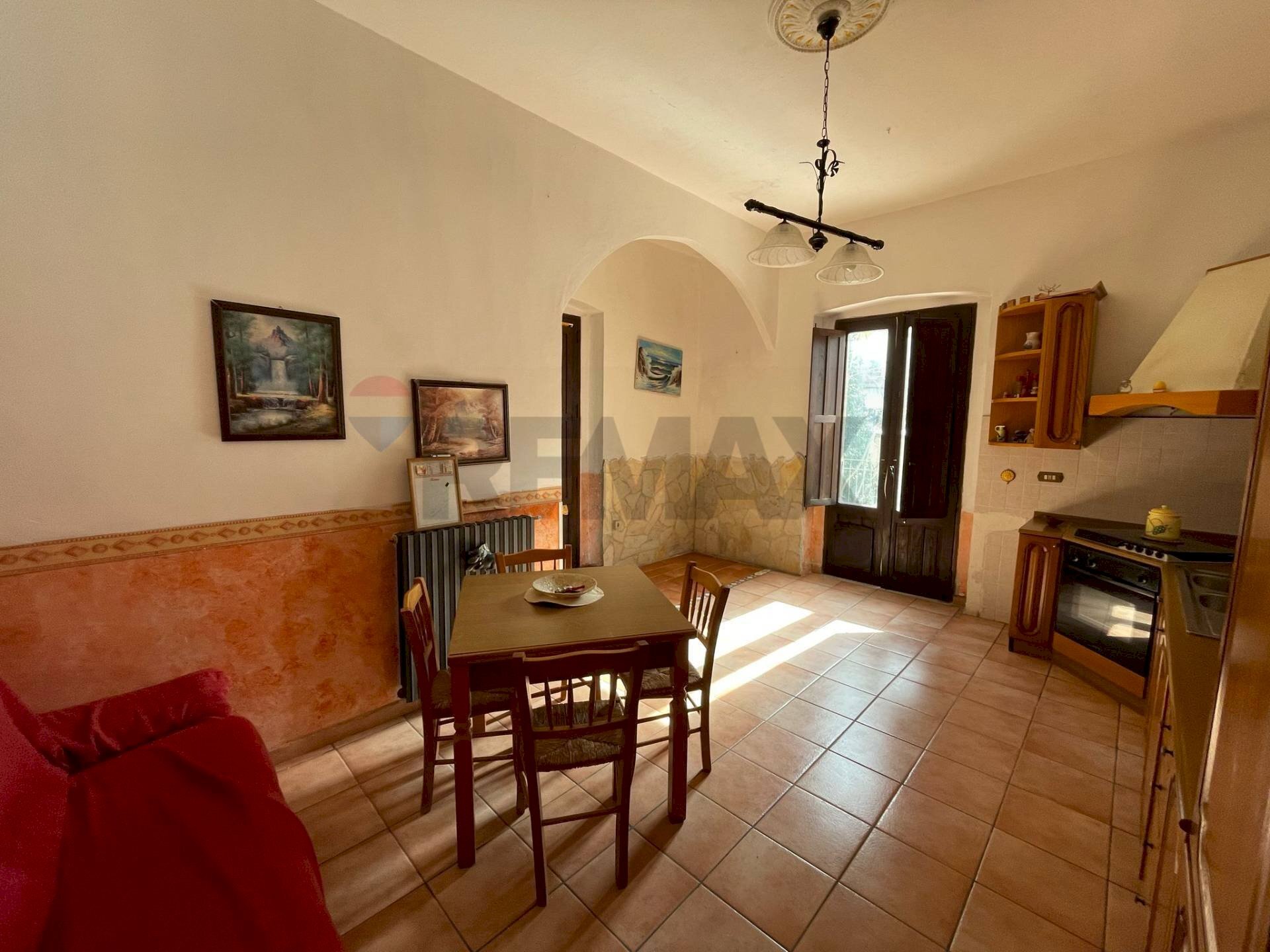 Sala da pranzo - Villa Bifamiliare Ospizio
 
45, Corigliano-Rossano - foto 3
