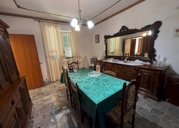 Sala da pranzo - Casa indipendente Contrada Pantanello
 
54, San Giorgio Albanese - foto 5