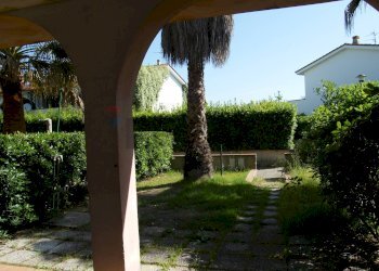 Giardino - Villa a Schiera Località Laghi Di Sibari
 
snc, Cassano all'Ionio - foto 8