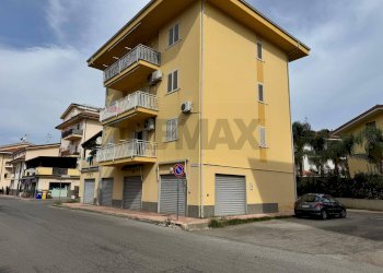 Edificio all\'aperto - Appartamento via Fior di Loto
 
37, Corigliano-Rossano - foto 1