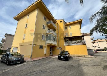 Edificio all\'aperto - Appartamento via Fior di Loto
 
37, Corigliano-Rossano - foto 3