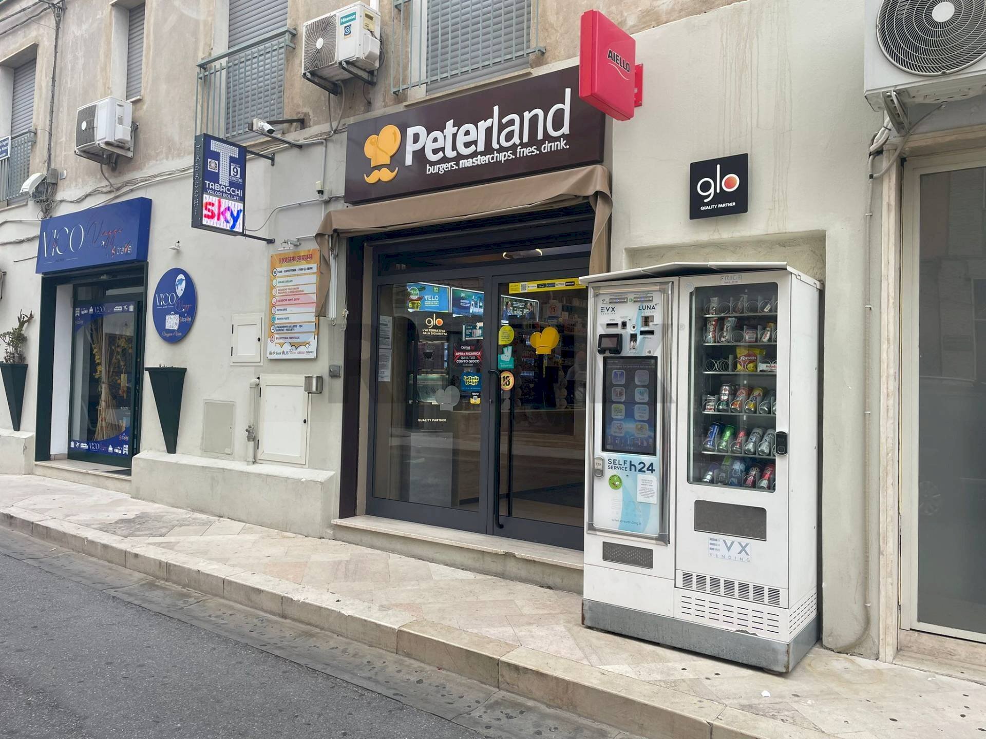 Edificio all\'aperto - Commercial Activity Via Campania
 
6, Corigliano-Rossano - photo 2