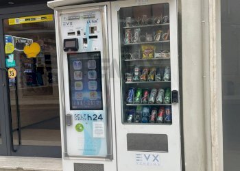Edificio all\'aperto - Attività Commerciale Via Campania
 
6, Corigliano-Rossano - foto 1