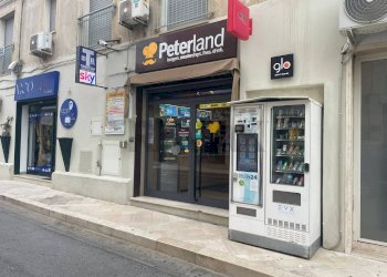 Edificio all\'aperto - Attività Commerciale Via Campania
 
6, Corigliano-Rossano - foto 2