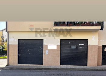 Edificio all\'aperto - Commercial Premises via San Francesco
 
55-57, Corigliano-Rossano - photo 3