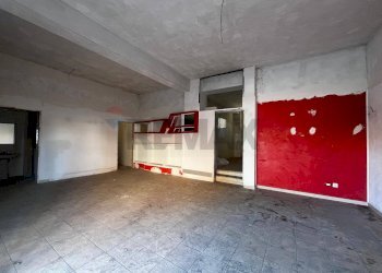 Stanza vuota - Commercial Premises via San Francesco
 
55-57, Corigliano-Rossano - photo 5