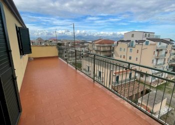 Terrazza - Quadrilocale Via Archimede
 
12, Corigliano-Rossano - foto 7