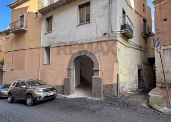 Edificio all\'aperto - Villa Bifamiliare Via San Francesco
 
31, Corigliano-Rossano - foto 1