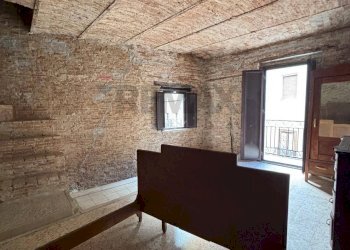 Ricezione / Lobby - Villa Bifamiliare Via San Francesco
 
31, Corigliano-Rossano - foto 12