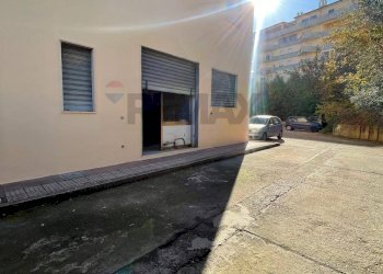 Edificio all\'aperto - Negozio Corigliano-Rossano - foto 12