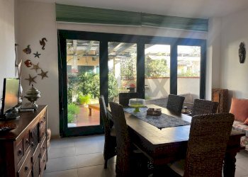 Sala da pranzo - Villa a Schiera complesso Oleandro
 
85, Cassano all'Ionio - foto 19