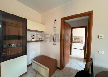 Hall / corridoio - Trilocale via mastri muratori
 
27, Gornate Olona - foto 3