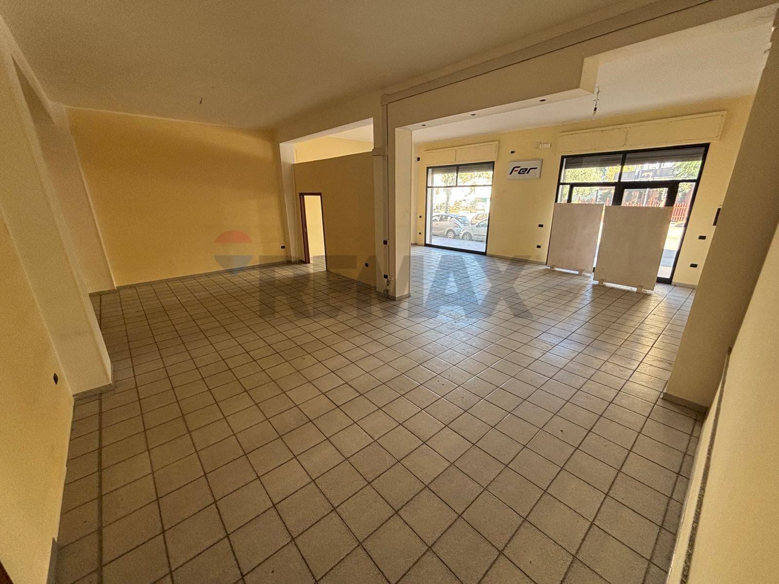 Stanza vuota - Commercial Premises via fedelis de novellis
29a, Corigliano-Rossano - photo 3