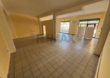 Stanza vuota - Commercial Premises via fedelis de novellis
 
29a, Corigliano-Rossano - photo 3