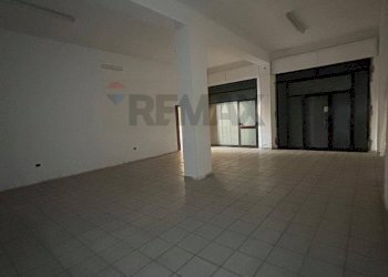 Stanza vuota - Commercial Premises via fedelis de novellis
 
29a, Corigliano-Rossano - photo 10