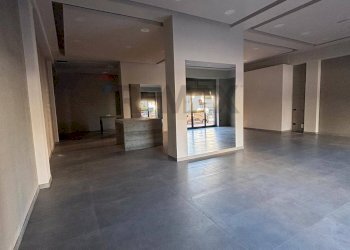 Stanza vuota - Commercial Premises Via Fedelis De Novellis
 
20, Corigliano-Rossano - photo 7