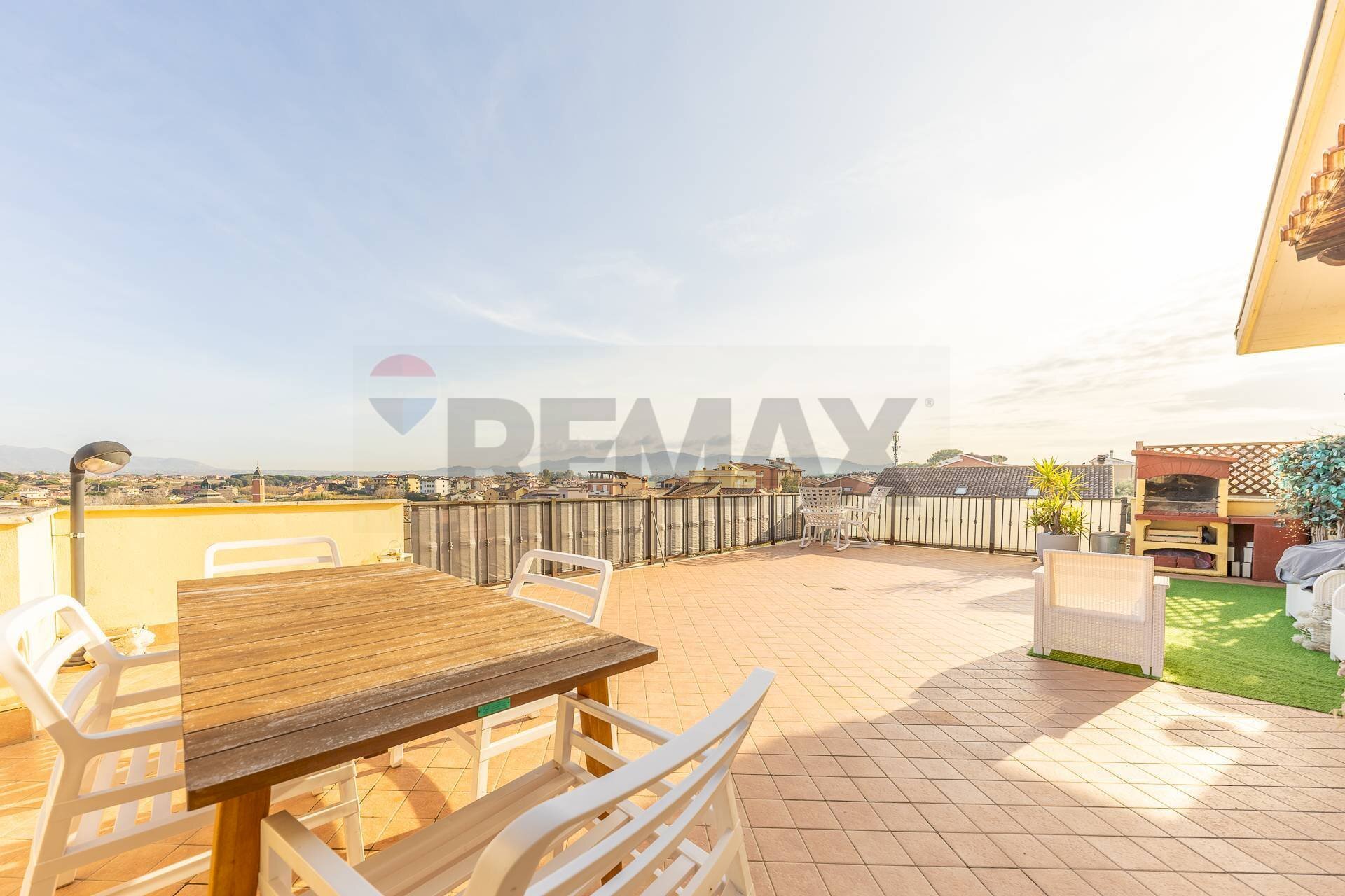 Terrazza - Trilocale Via Locadi
 
10, Roma - foto 1