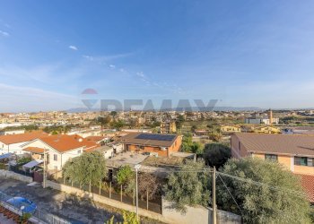 Edificio all\'aperto - Trilocale Via Locadi
 
10, Roma - foto 5