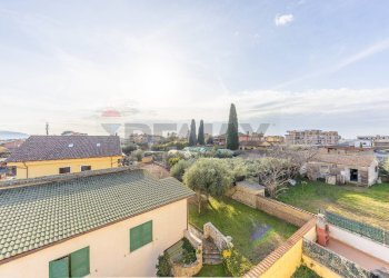 Edificio all\'aperto - Trilocale Via Locadi
 
10, Roma - foto 19