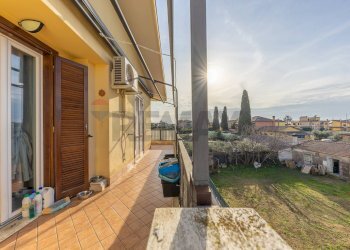 Terrazza - Trilocale Via Locadi
 
10, Roma - foto 20