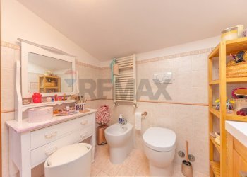 Bagno - Trilocale Via Locadi
 
10, Roma - foto 39