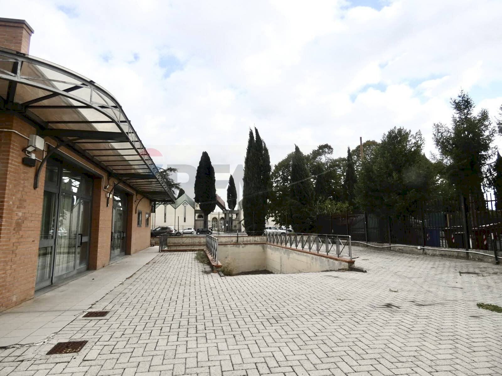 Edificio all\'aperto - Office via francesco petrarca
 
42, Campi Bisenzio - photo 2