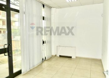 UFFICIO - Office via francesco petrarca
 
42, Campi Bisenzio - photo 7